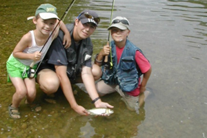 Initiation peche enfant avec guide de peche